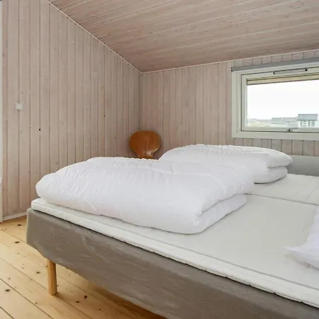Four-bedroom Holiday In Hvide Sande 4 Hébergement de vacances Bjerregård