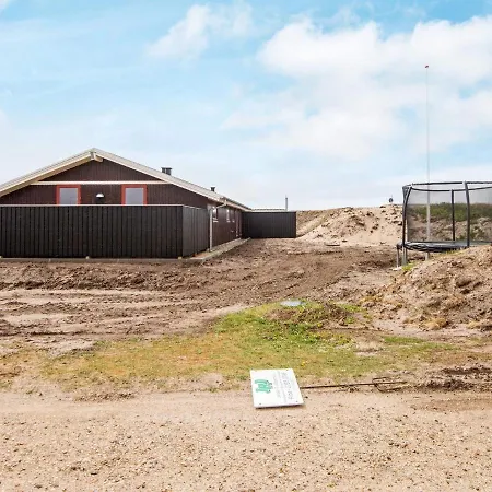 Hébergement de vacances Four-bedroom Holiday In Hvide Sande 4 *